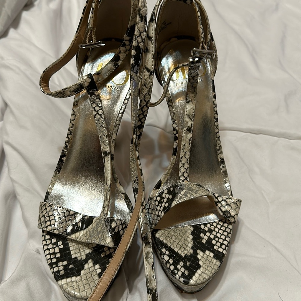 JLo platform sandal heel snakeskin size 7
